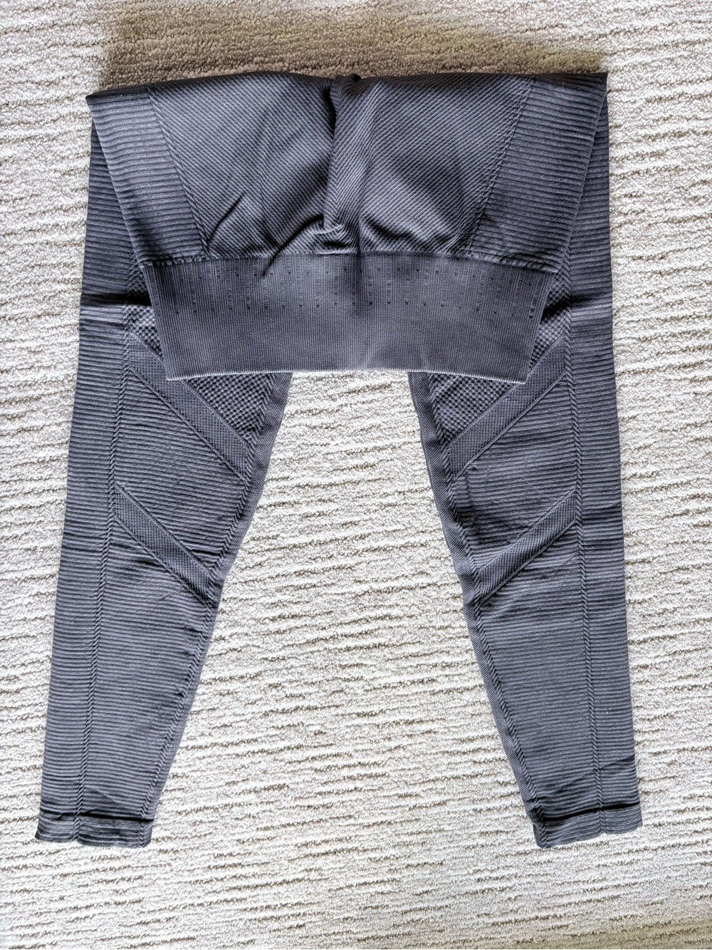 Nikibiki Seamless Ribbed Leggings in Charcoal Gray